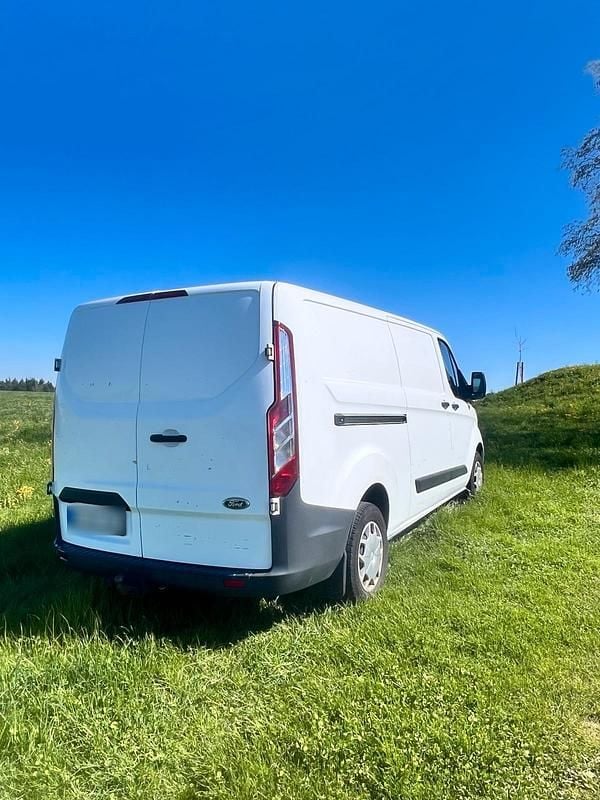 Second-hand Ford Transit Custom 130 CP (95 kW) 2017 Alb Berlinǎ