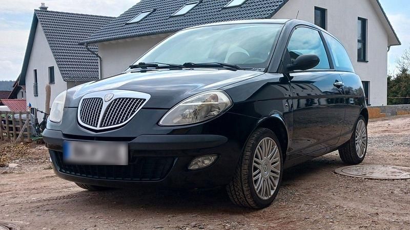 Gebraucht Lancia Ypsilon 80 PS (58 kW) 2006 Schwarz Kleinwagen