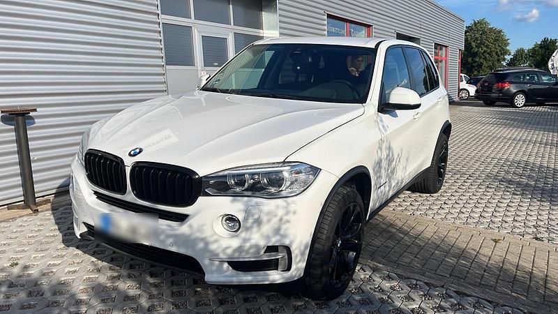 Gebraucht BMW X5 258 PS (189 kW) 2014 Weiß SUV