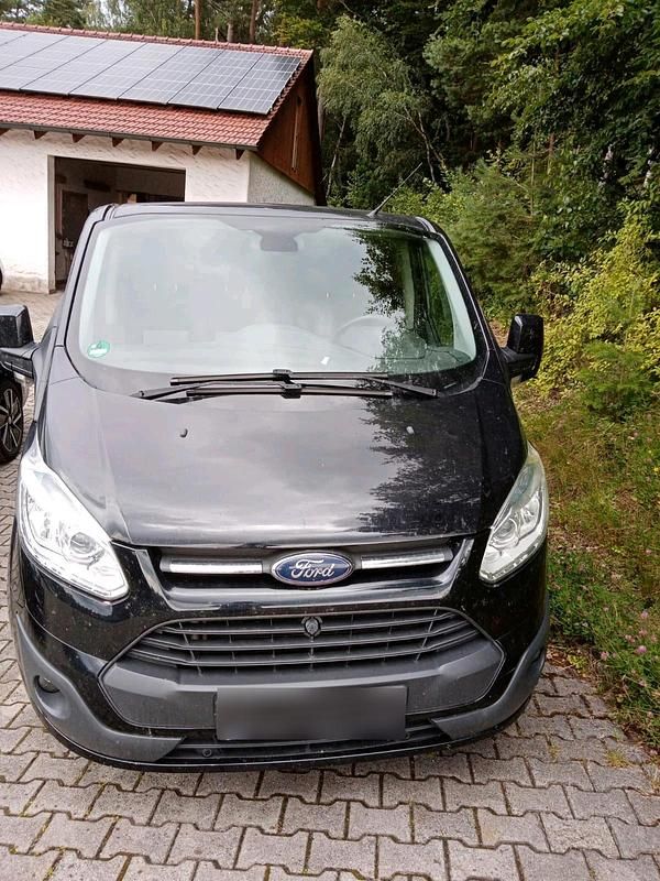 Gebraucht Ford Tourneo 125 PS (91 kW) 2015 Schwarz Van / Kleinbus