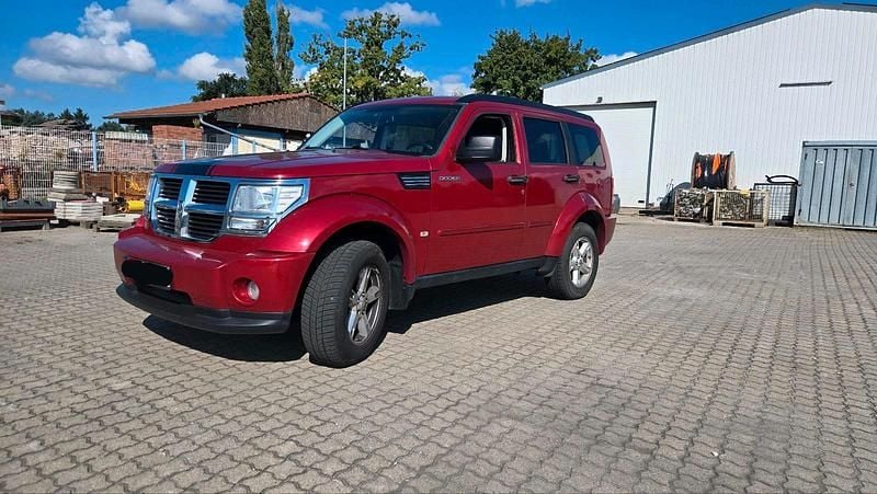 Rot Gebraucht 2007 Dodge Nitro SXT SUV | 6.000 € (Guter Preis) - Bild 1/4
