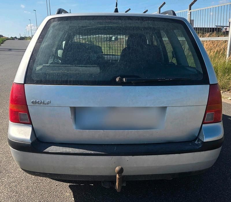 Second-hand VW Golf IV 75 CP (55 kW) 2000 Break