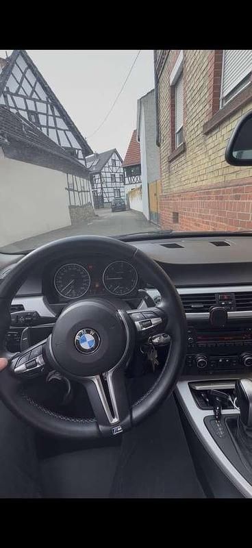 Używany BMW 320 177 KM (130 kW) 2009 Kombi