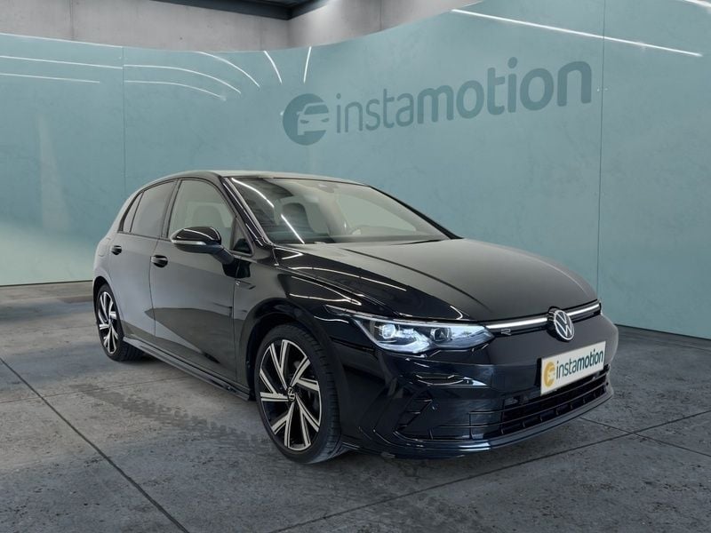 Schwarz Gebraucht 2024 VW Golf VIII R-line Limousine | 28.940 € (Guter Preis) - Bild 1/3