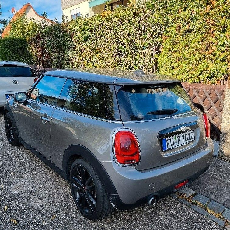 Gebraucht Mini Cooper 136 PS (100 kW) 2019 Silber Kleinwagen
