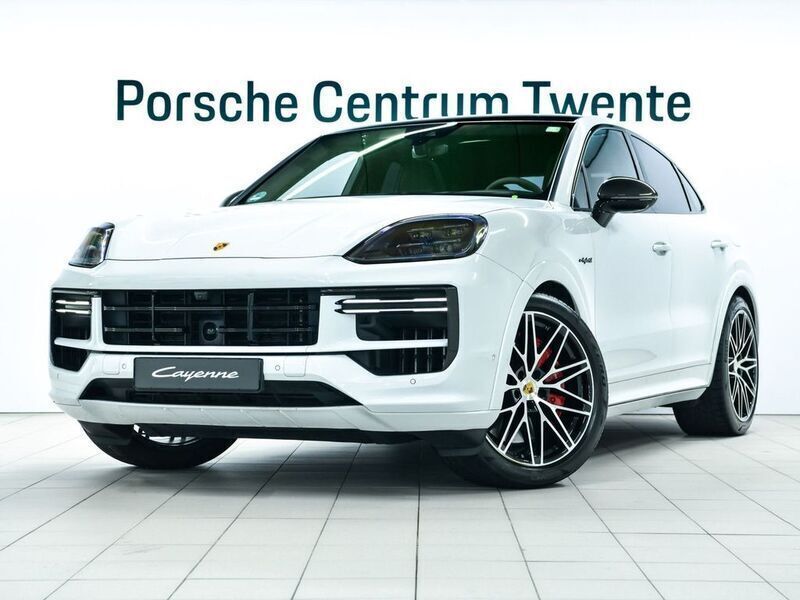 Weiß Gebraucht 2024 Porsche Cayenne Turbo E-Hybrid SUV | 178.959 € - Bild 1/4