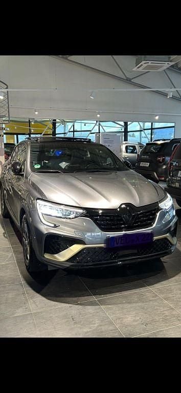 Grau Gebraucht 2022 Renault Arkana R.S. SUV | 21.400 € (Fairer Preis) - Bild 1/4