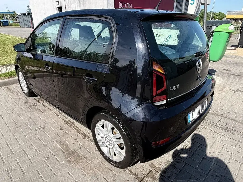 Używany VW up! high up! 60 KM (44 kW) 2018 Czarny Hatchback