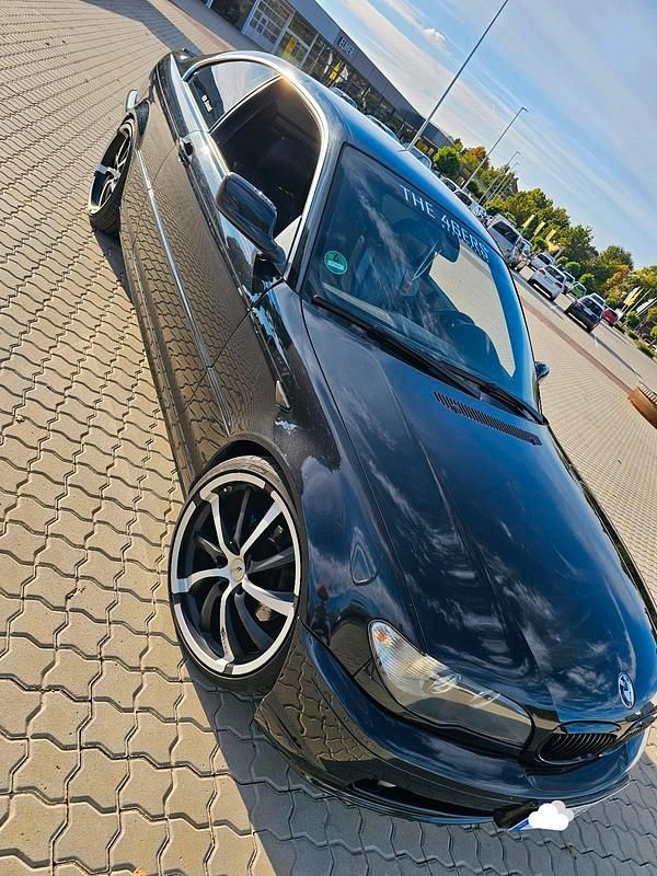 Schwarz Gebraucht 2004 BMW 320 Coupé | 5.800 € (Fairer Preis) - Bild 1/4
