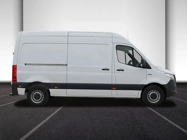 Second-hand Mercedes E-Sprinter 2022 Alb Van
