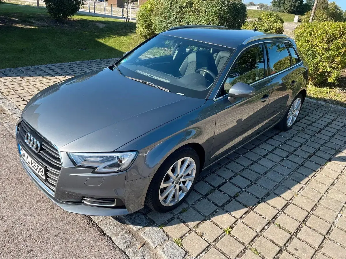 Używany Audi A3 Design 150 KM (110 kW) 2018 Szary Sedan/Limuzyna
