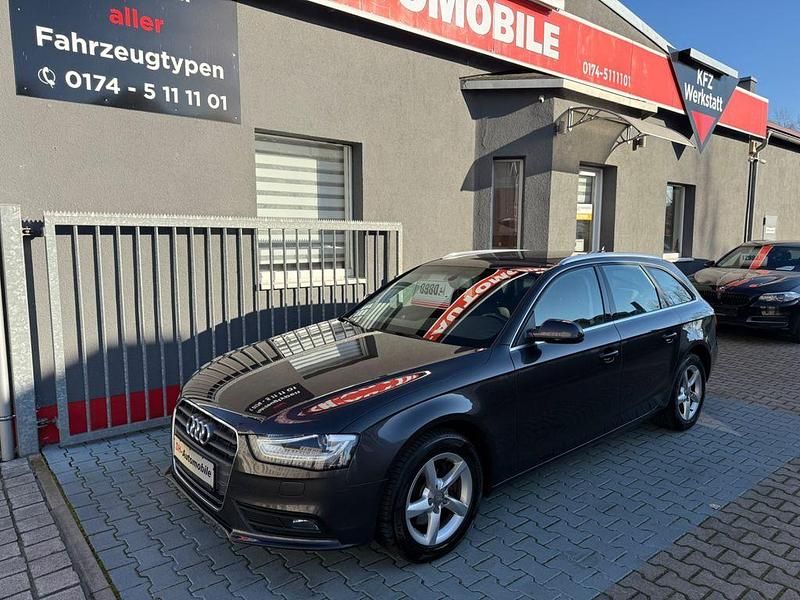 Grau Gebraucht 2012 Audi A4 Ambiente Kombi | 7.990 € (Guter Preis) - Bild 1/4