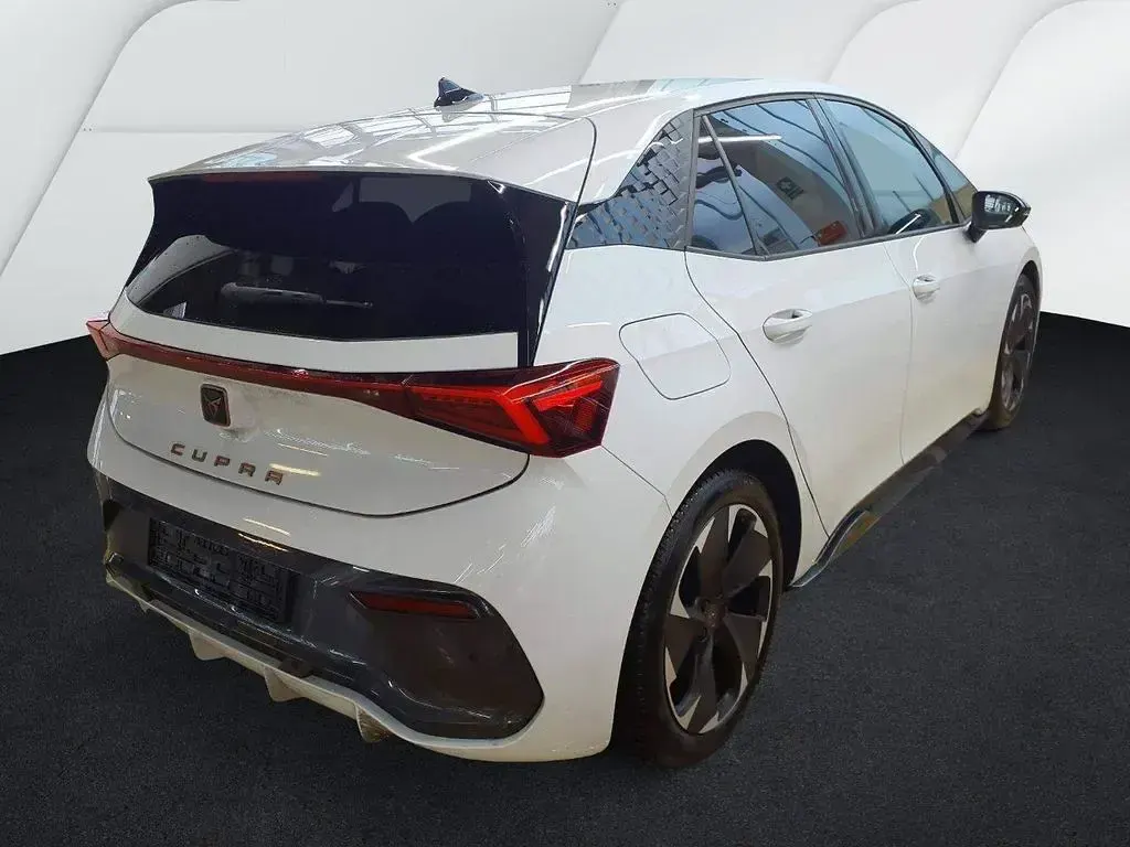 Gebraucht Cupra Born e-Boost 169 kW (231 PS) 2025 Weiß Kleinwagen