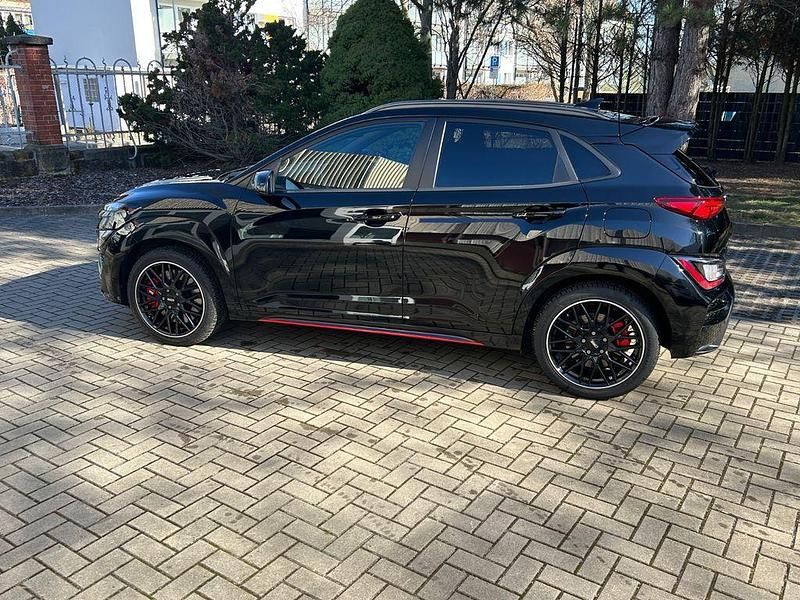Gebraucht Hyundai Kona 280 PS (205 kW) 2023 Schwarz SUV