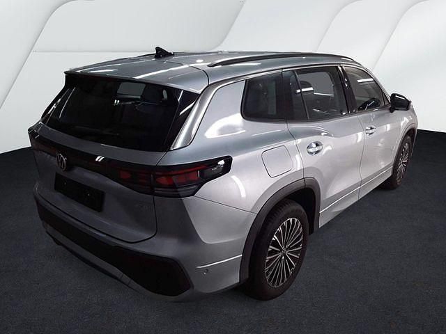 Gebraucht VW Tayron Life 150 PS (110 kW) 2025 Oyster silver metallic (metallic) SUV