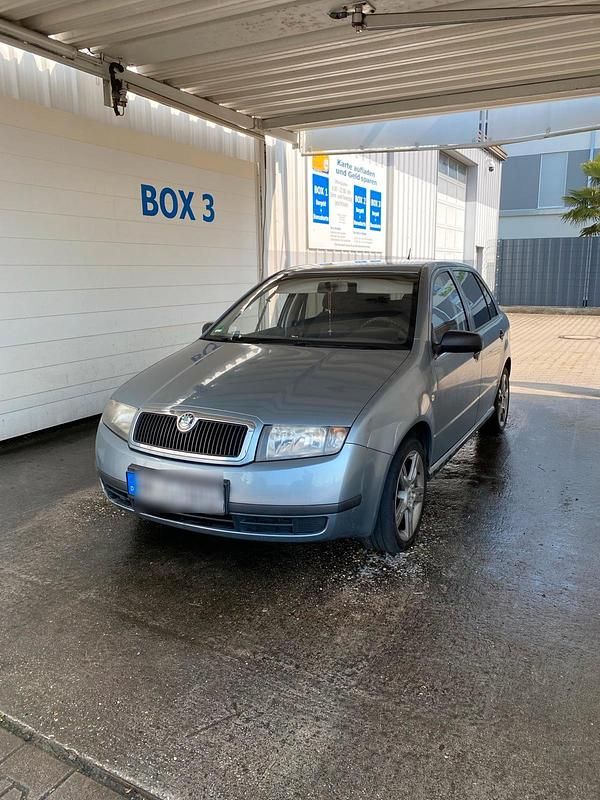 Blau Gebraucht 2004 Skoda Fabia Classic Kleinwagen | 1.000 € (Guter Preis) - Bild 1/4