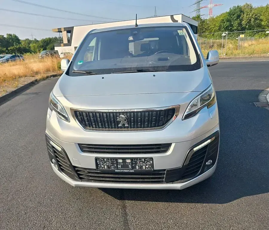 Gebraucht Peugeot Traveller Allure 177 PS (130 kW) 2016 Silber Van / Kleinbus