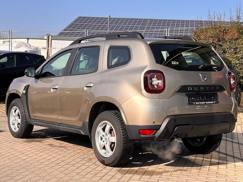 Gebraucht Dacia Duster Comfort 125 PS (91 kW) 2018 Beige SUV