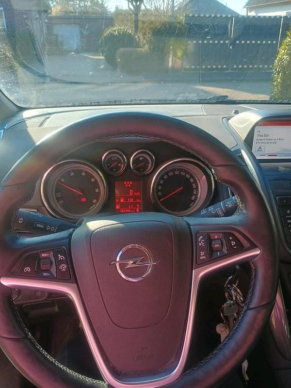 Gebraucht Opel Zafira 170 PS (125 kW) 2016 Schwarz Van / Kleinbus