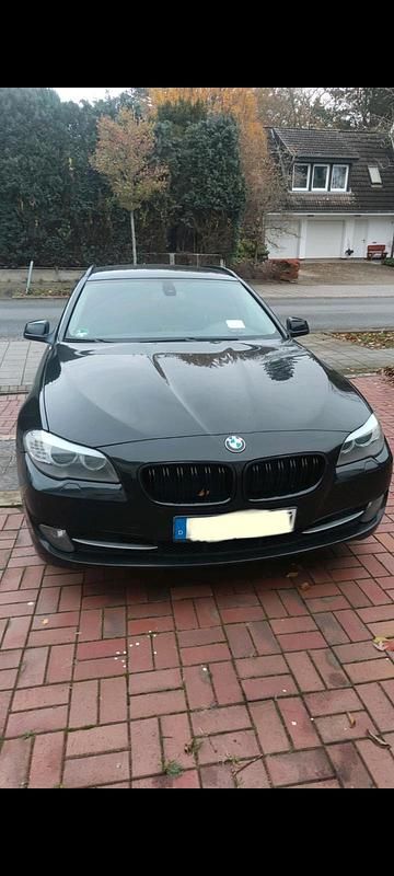 Gebraucht BMW 520 184 PS (135 kW) 2012 Schwarz Kombi