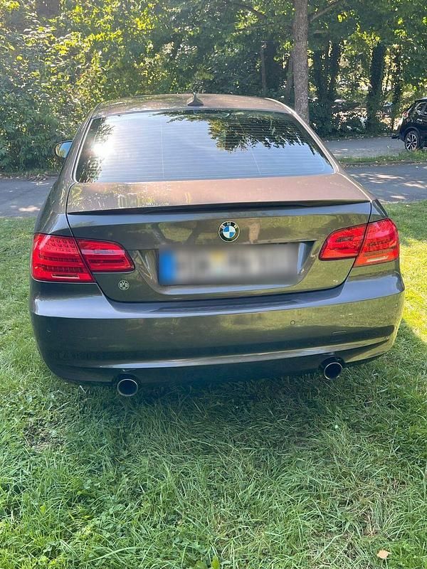 Gebraucht BMW 335 Performance 306 PS (225 kW) 2010 Braun Coupé