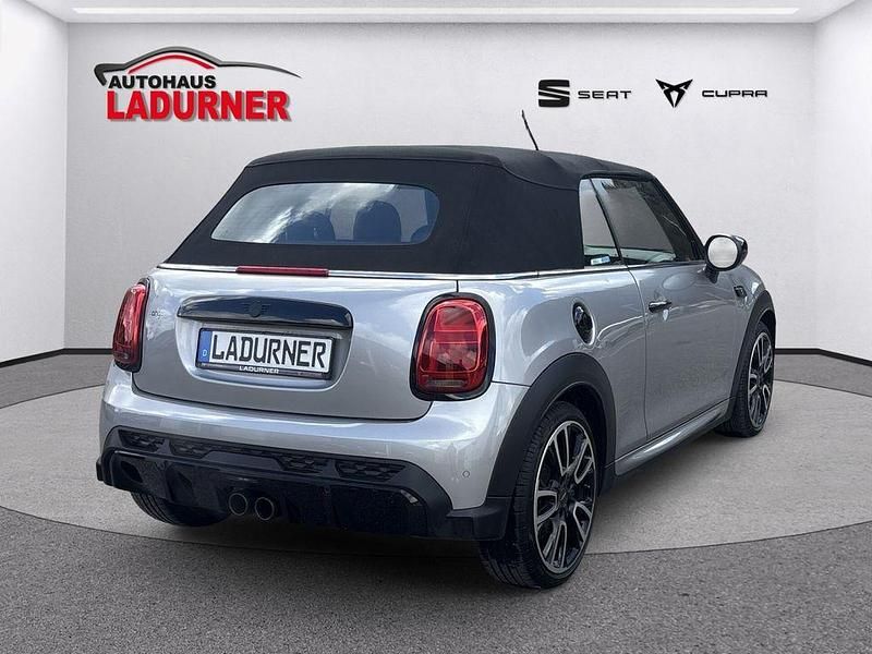 Gebraucht Mini John Cooper Works Cabriolet 178 PS (130 kW) 2023 Silber Cabrio