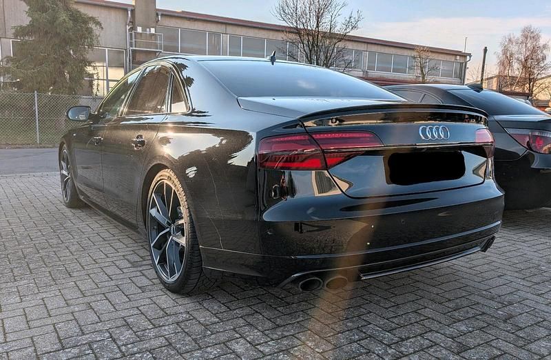 Używany Audi RS6 Ambiente 605 KM (444 kW) 2017 Czarny Kombi