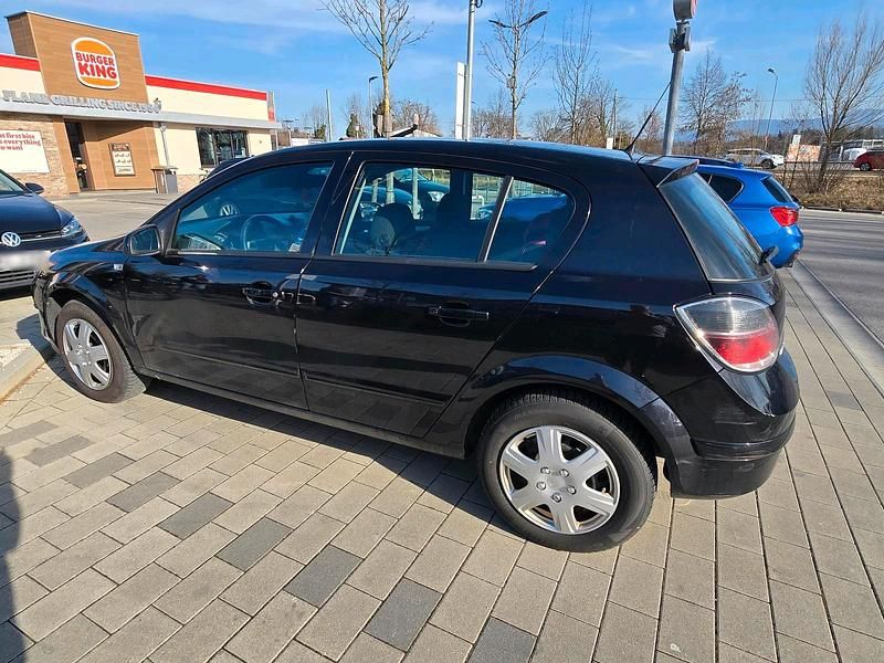Gebraucht Opel Astra S 90 PS (66 kW) 2008 Schwarz Kleinwagen
