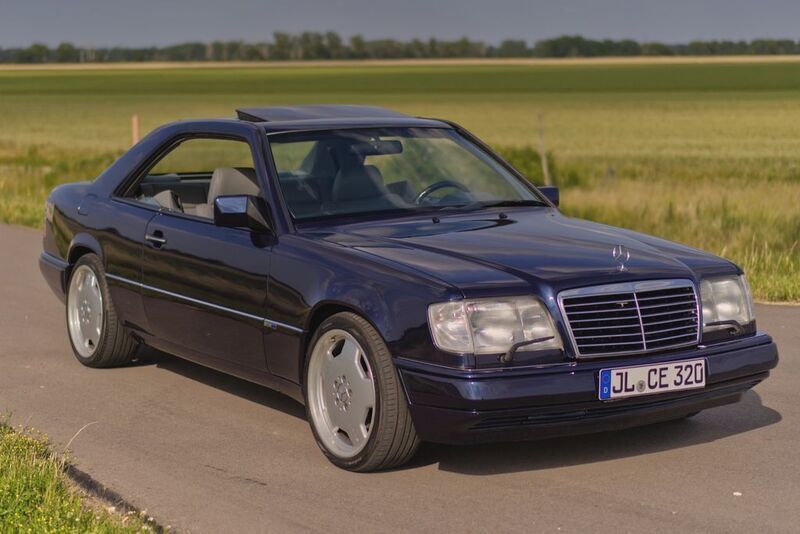 Blau Gebraucht 1995 Mercedes E320 Sportline Coupé | 20.990 € - Bild 1/4