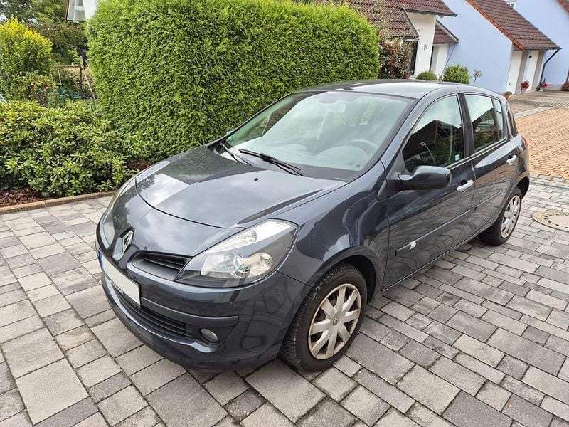 Schwarz Gebraucht 2006 Renault Clio II Dynamique Limousine | 1.290 € (Superpreis) - Bild 1/4