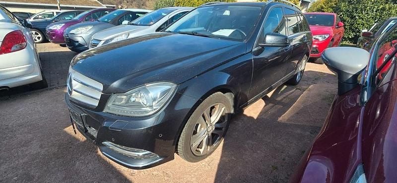 Gebraucht Mercedes C250 204 PS (150 kW) 2011 Schwarz Kombi