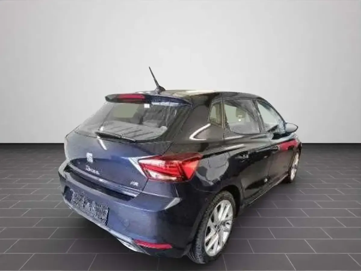 Gebraucht Seat Ibiza FR 95 PS (69 kW) 2023 Asphalt blau metallic (metallic) Kleinwagen