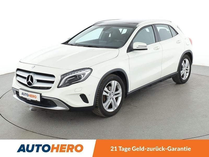 Weiß Gebraucht 2016 Mercedes GLA200 Urban SUV | 17.630 € (Fairer Preis) - Bild 1/3