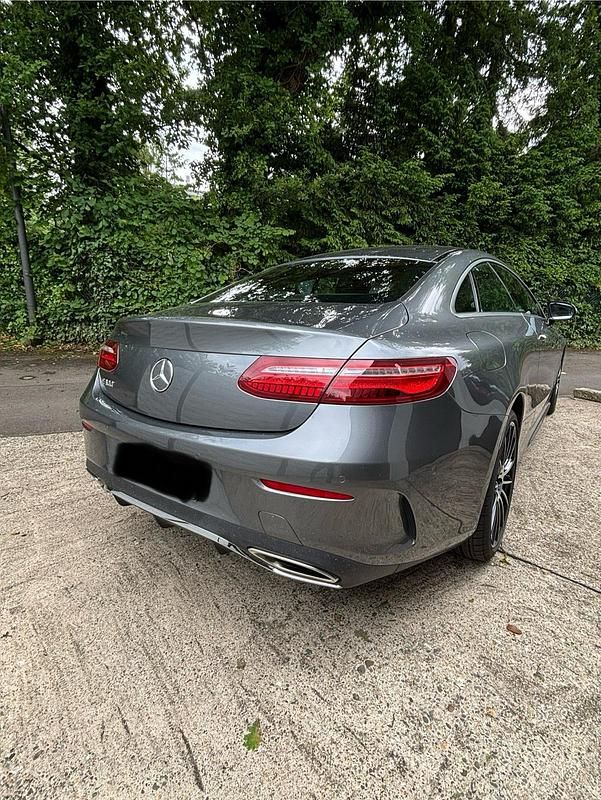 Gebraucht Mercedes E300 AMG 245 PS (180 kW) 2018 Grau Coupé