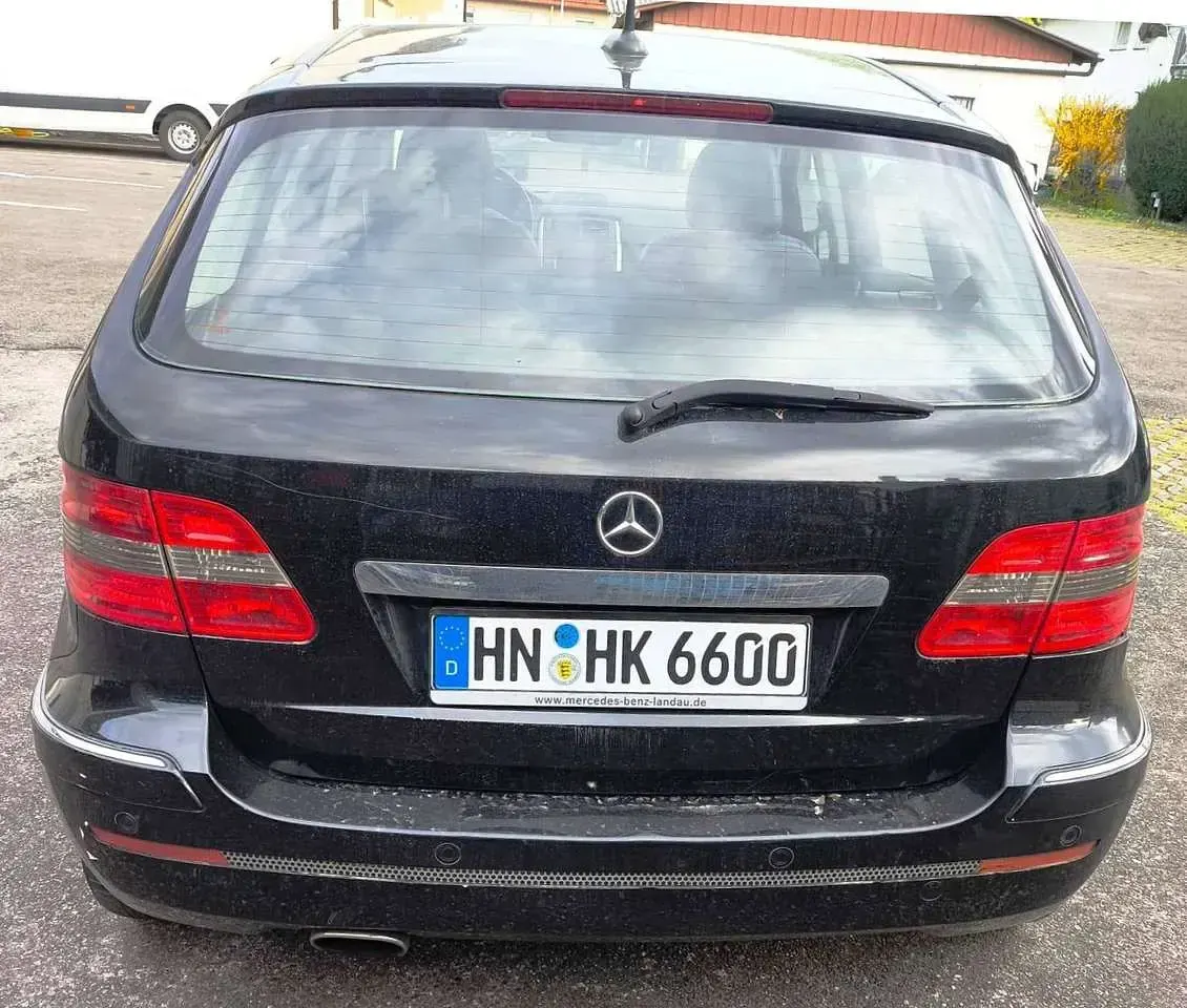 Gebraucht Mercedes B200 136 PS (100 kW) 2009 Schwarz Van / Kleinbus