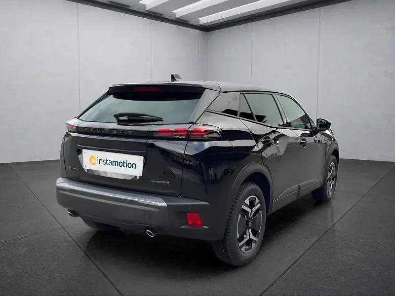 Neu Peugeot 2008 145 PS (106 kW) 2025 Schwarz SUV