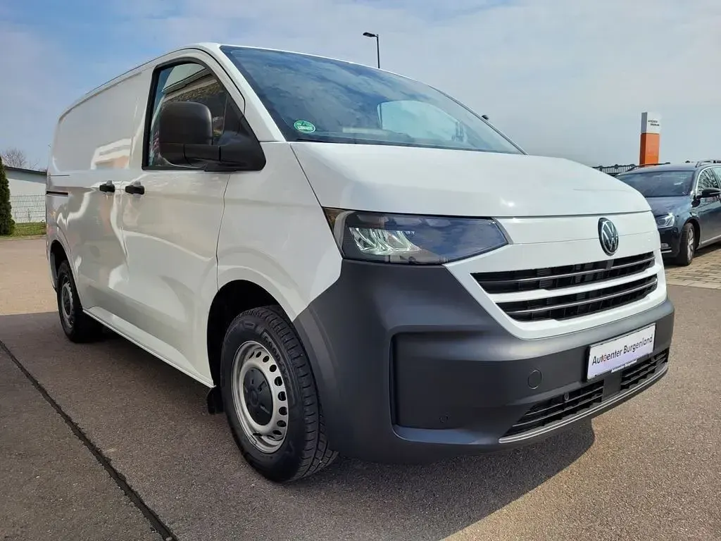 Gebraucht VW T7 110 PS (80 kW) 2025 Weiß Van