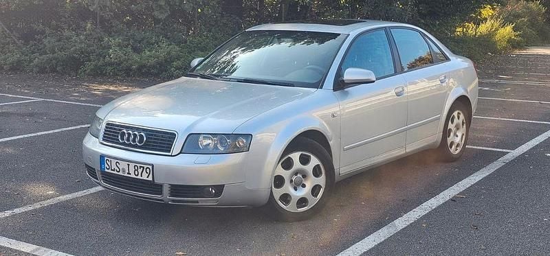 Grau Gebraucht 2004 Audi A4 Limousine | 2.900 € (Etwas zu teuer) - Bild 1/4