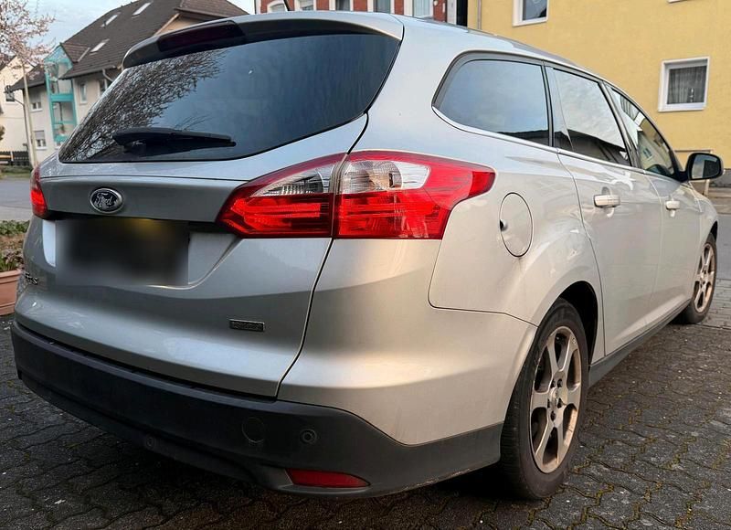 Gebraucht Ford Focus 125 PS (91 kW) 2013 Silber Kombi