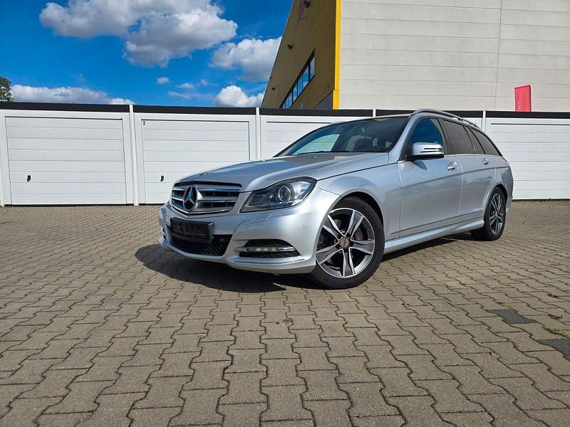 Silber Gebraucht 2013 Mercedes C300 AMG Kombi | 9.490 € (Guter Preis) - Bild 1/4