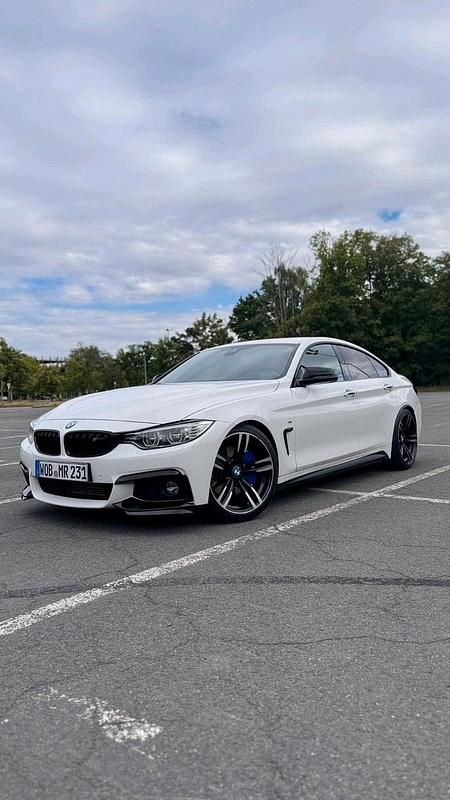 Weiß Gebraucht 2015 BMW 430 M Performance Coupé | 22.500 € (Teuer) - Bild 1/4