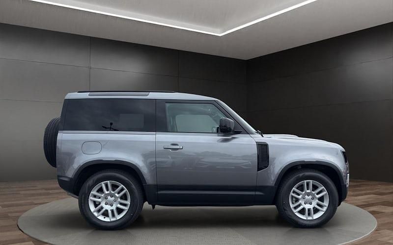 Gebraucht Land Rover Defender SE 249 PS (183 kW) 2024 Eiger grey SUV