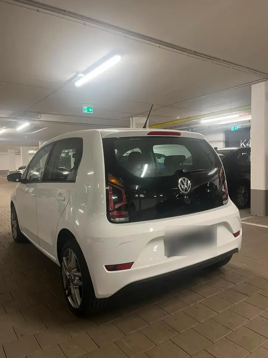 Gebraucht VW up! 65 PS (47 kW) 2021 Weiß Kleinwagen