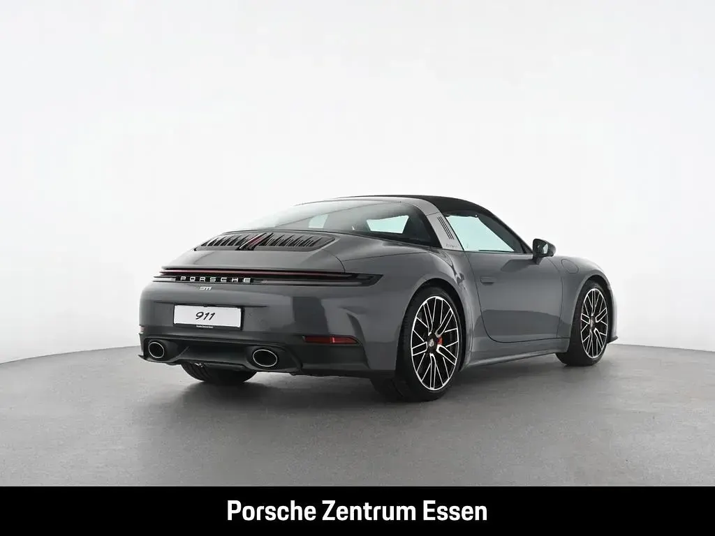 Neu Porsche 911 Targa 4S 480 PS (353 kW) 2026 Grau Cabrio