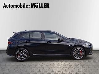 Gebraucht BMW 120 M Sport 163 PS (119 kW) 2025 Black sapphire metallic Kleinwagen