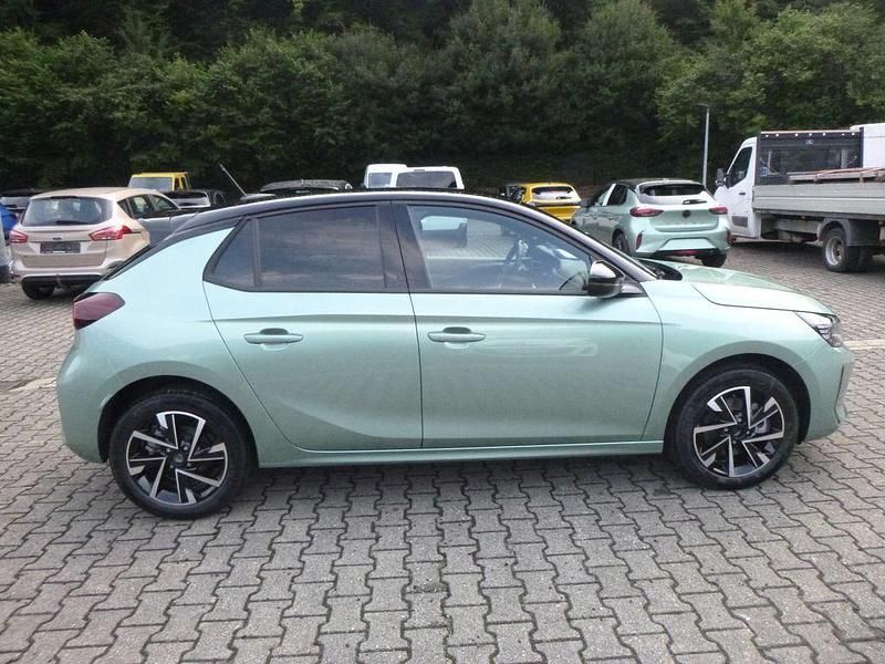 Gebraucht Opel Corsa 101 PS (74 kW) 2025 Grün Limousine