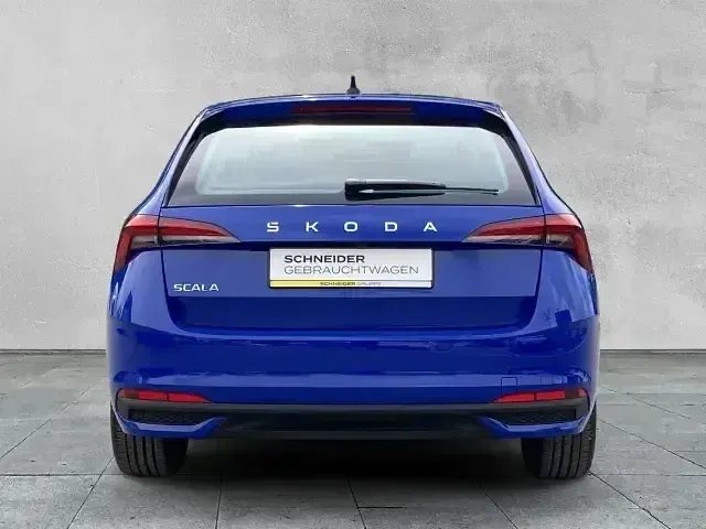 Usata Skoda Scala Drive 150 CV (110 kW) 2024 Blu Utilitaria