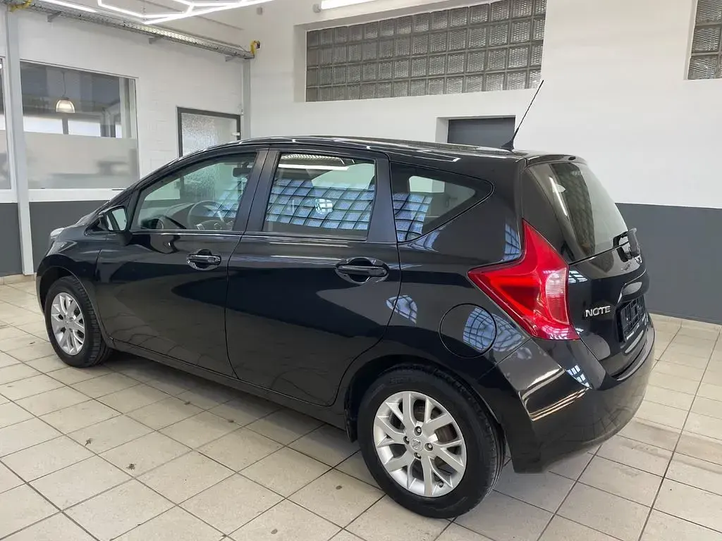 Gebraucht Nissan Note Visia 80 PS (58 kW) 2014 Schwarz Kleinwagen