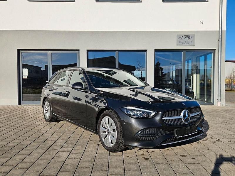 Gebraucht Mercedes C220 Business 200 PS (147 kW) 2022 Grau Limousine