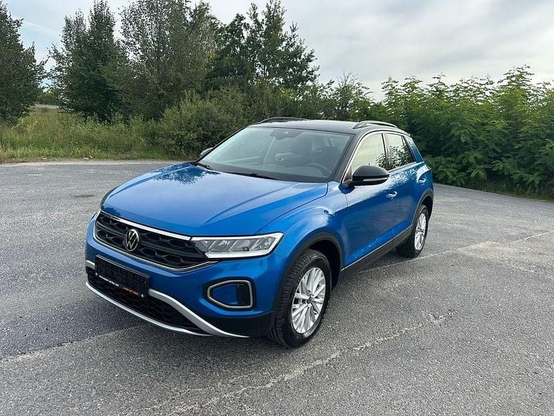 Blau Gebraucht 2023 VW T-Roc SUV | 19.900 € (Superpreis) - Bild 1/4